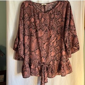 Mauve snakeskin print boutique top